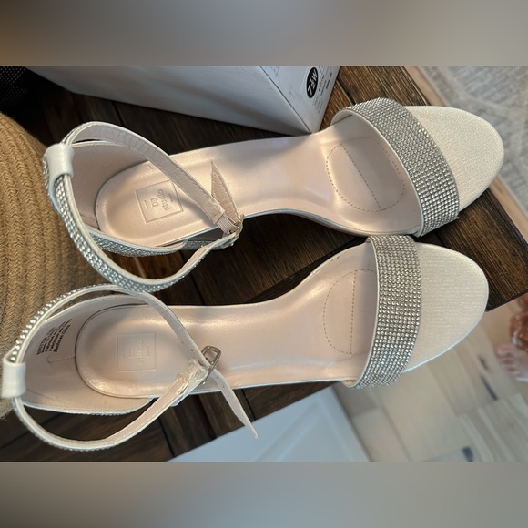 David’s Bridal Bedazzled Heels - Picture 3 of 6